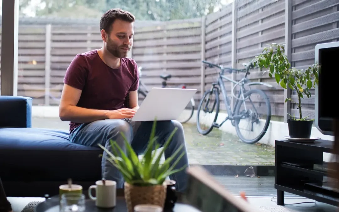 Flexible Arbeitsmodelle managen: Wie digitale Tools Gleitzeit, Home-Office und Schichtarbeit vereinfachen