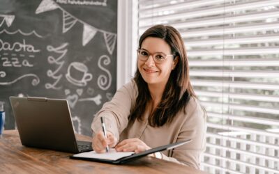 Wissen muss jeden erreichen: Wie keelearning LMS, Kursbibliothek und Wissenscommunity verbindet